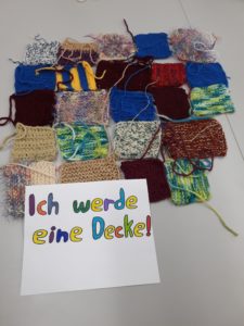 verschiedene Strickarbeiten Ich werde eine Decke!