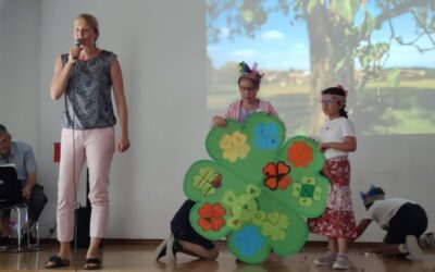 Grund­schule sagt “Auf Wie­der­sehen” zu Frau Nor­mann und den 4. Klassen